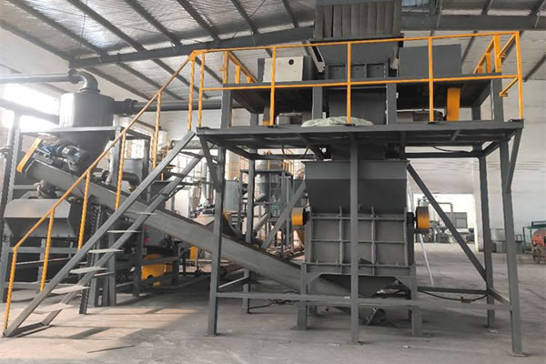 Waste lithium battery treatment and powder equipment
